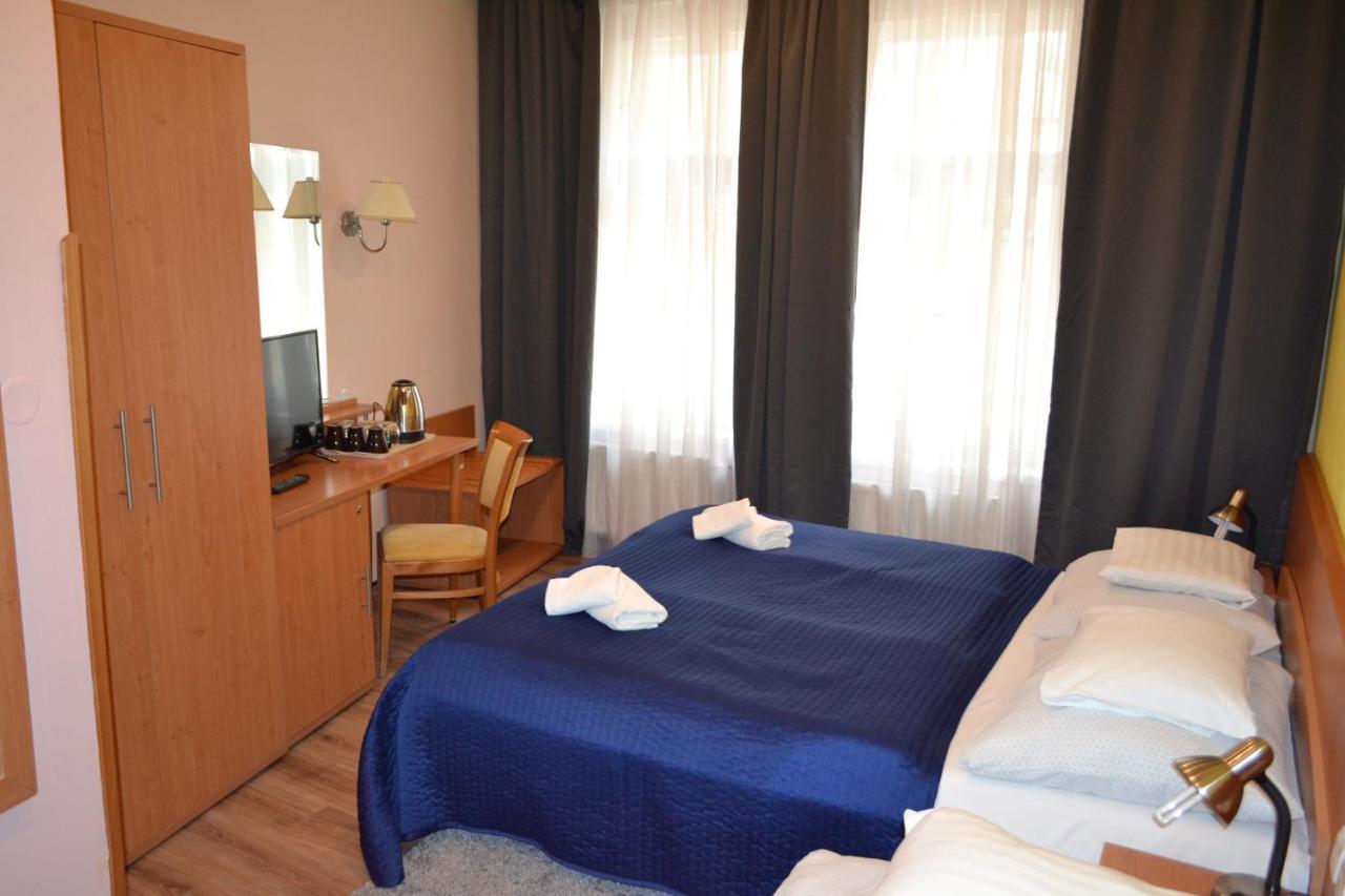Aladin Praha Hotel Exterior foto