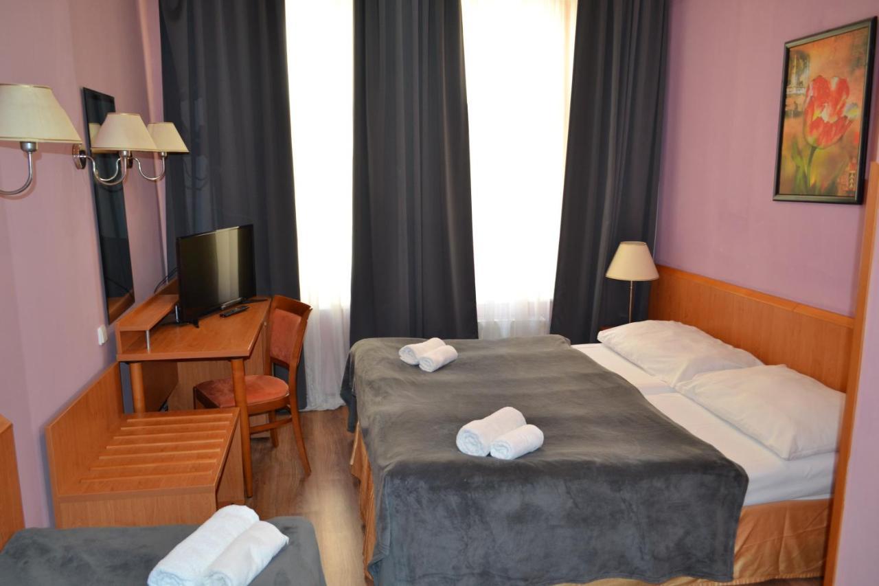 Aladin Praha Hotel Exterior foto
