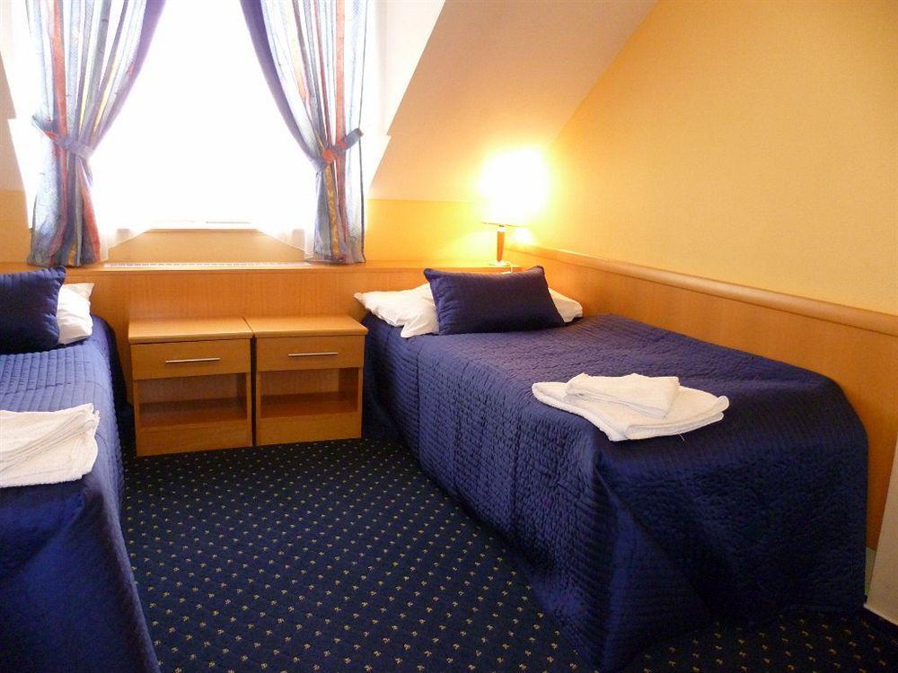 Aladin Praha Hotel Exterior foto