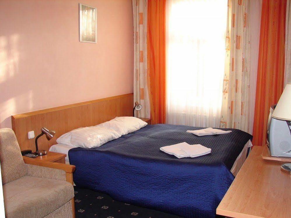 Aladin Praha Hotel Exterior foto