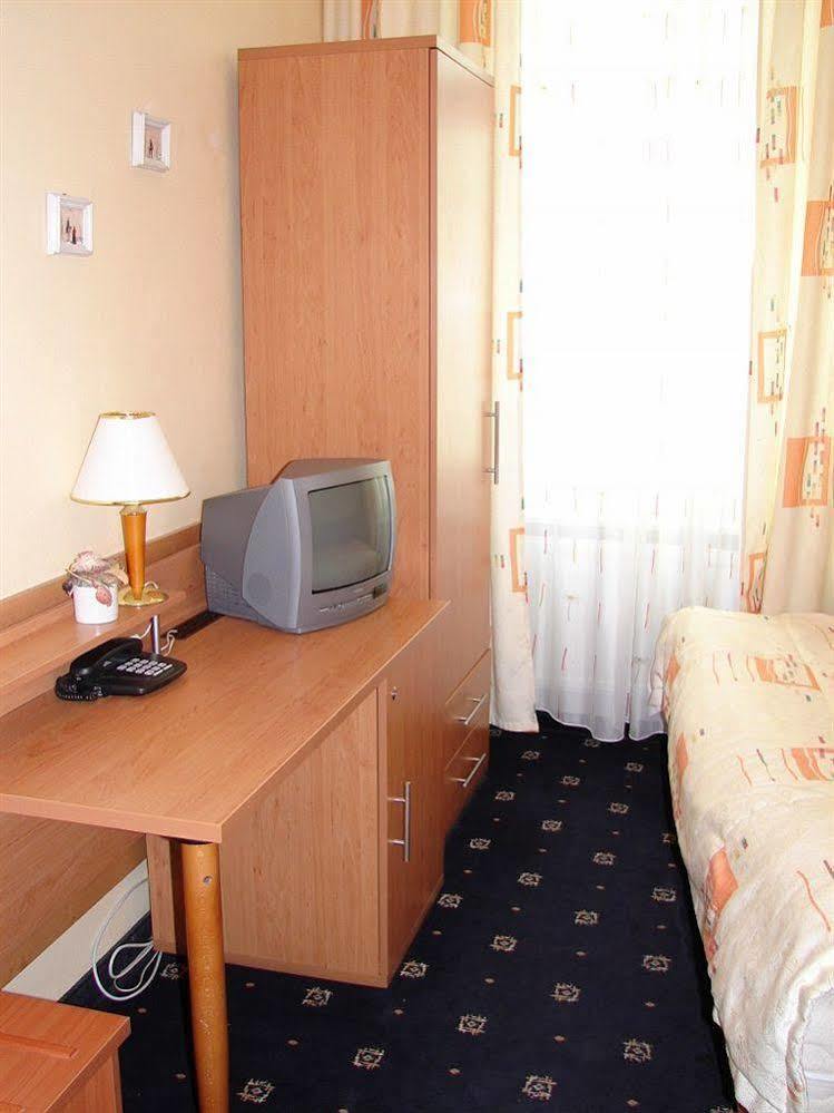 Aladin Praha Hotel Exterior foto